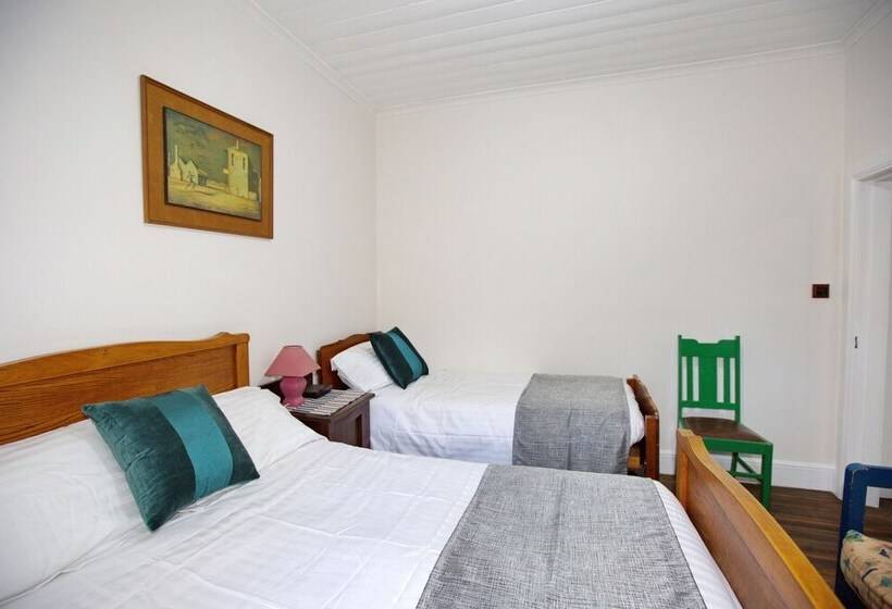 هتل Rosedale Cottages