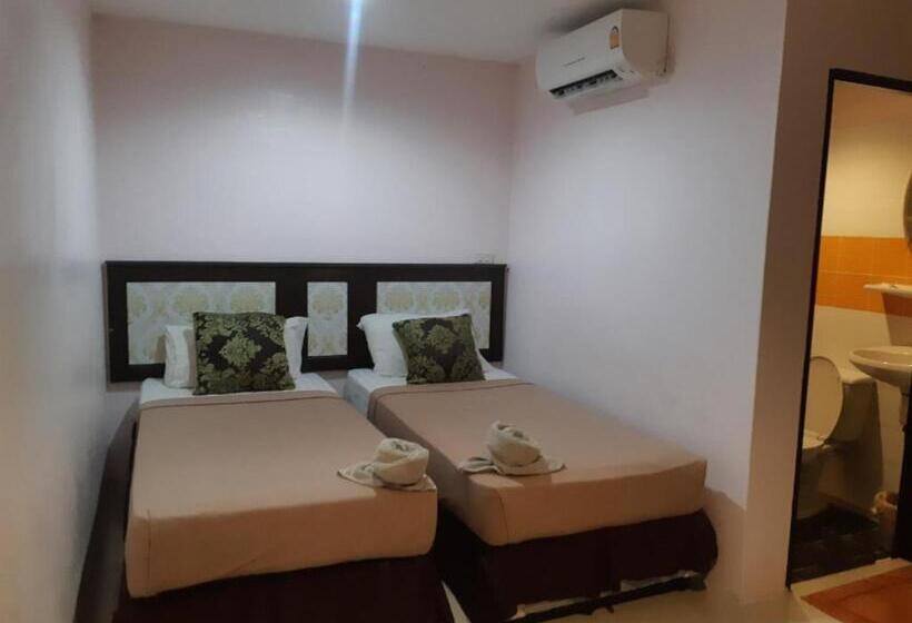 هتل Sabai House