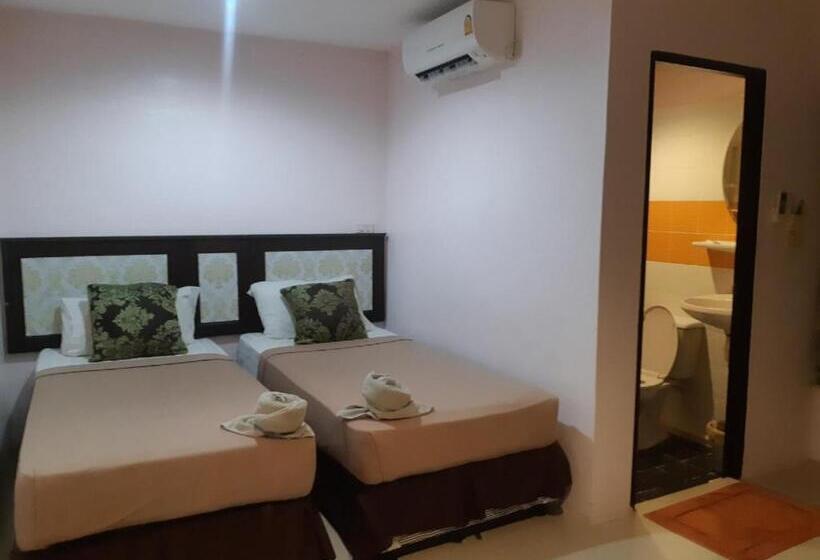 هتل Sabai House