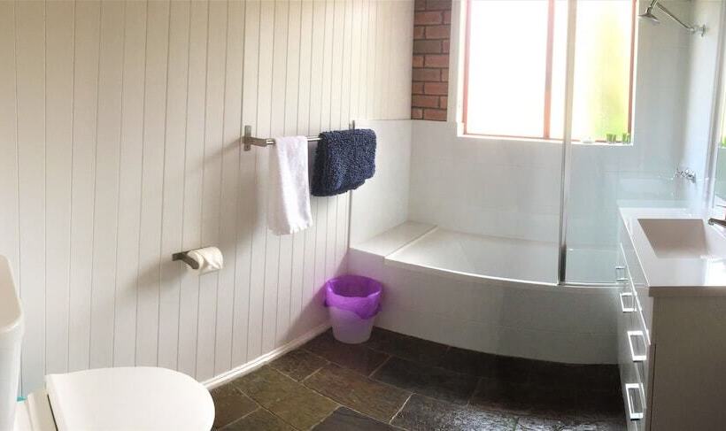 فندق Sandpiper Ocean Cottages