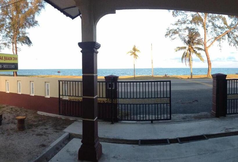 فندق Semarak Beach Inn