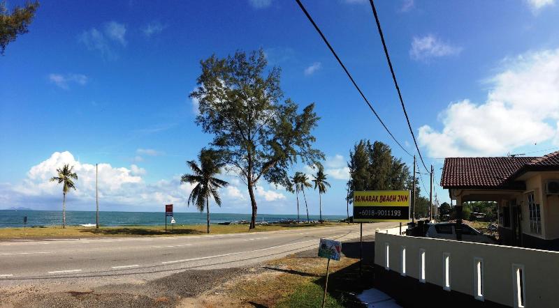 فندق Semarak Beach Inn