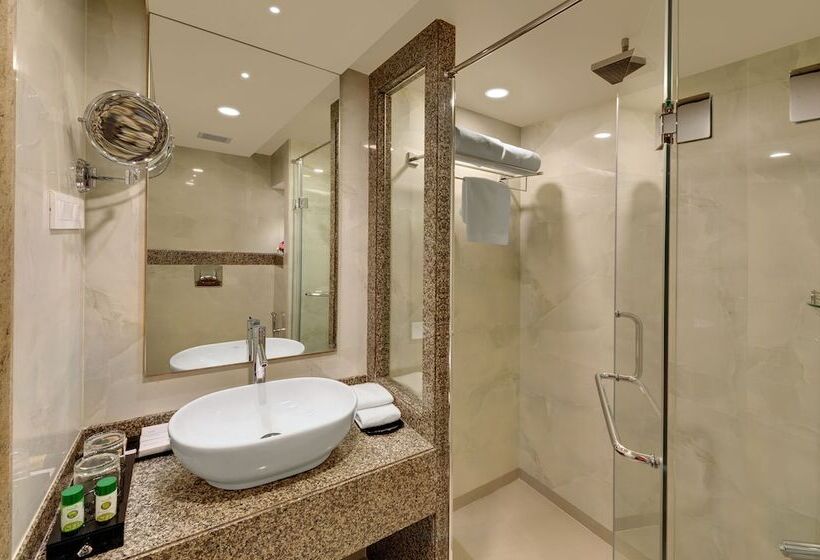 هتل The Fern Residency  Midc, Pune