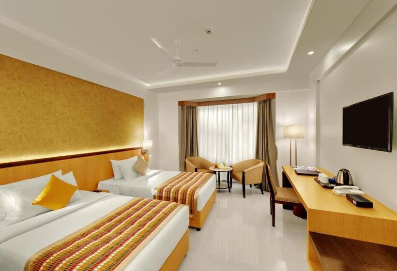 هتل The Fern Residency  Midc, Pune