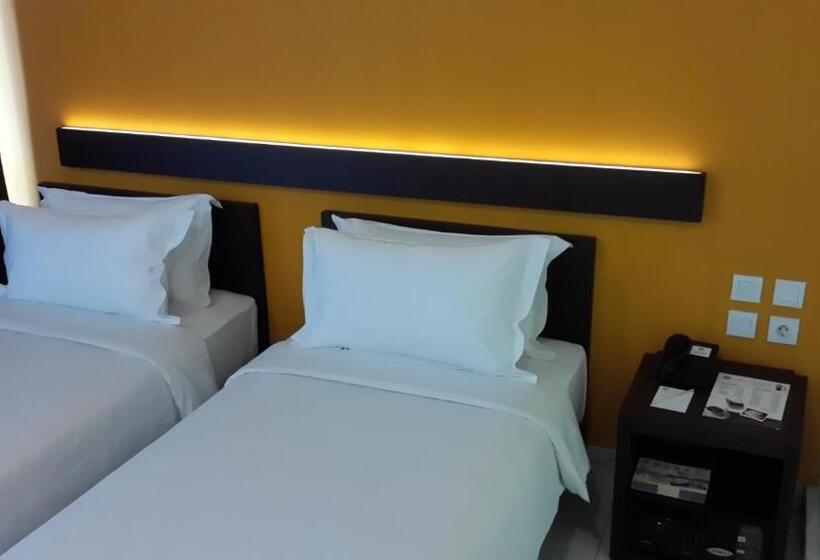Fotos del hotel V Hotel Tebet, Jakarta:  7