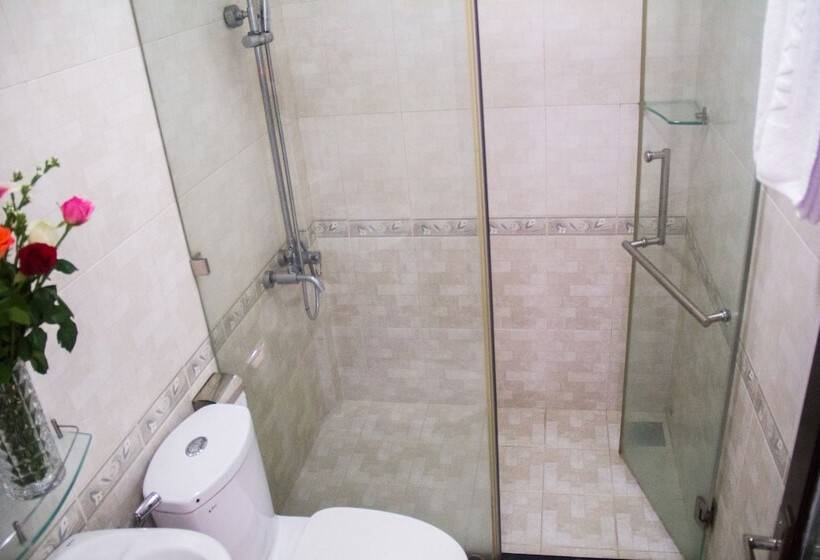 Fotos del hotel Vivyanne:  9