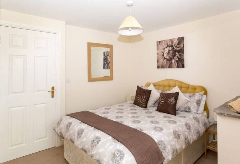 Merlin Cottages