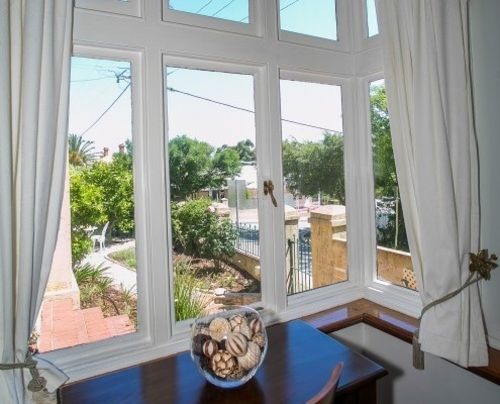 פנסיון Danum House Bed & Breakfast