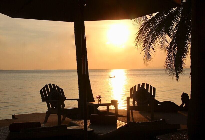 Sibaja Palms Sunset Beach Apartment