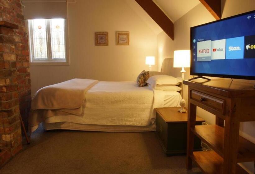 The Carriages Boutique Hotel and Vineyard