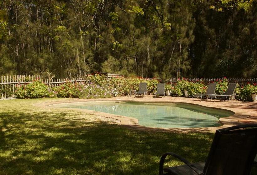 The Carriages Boutique Hotel and Vineyard