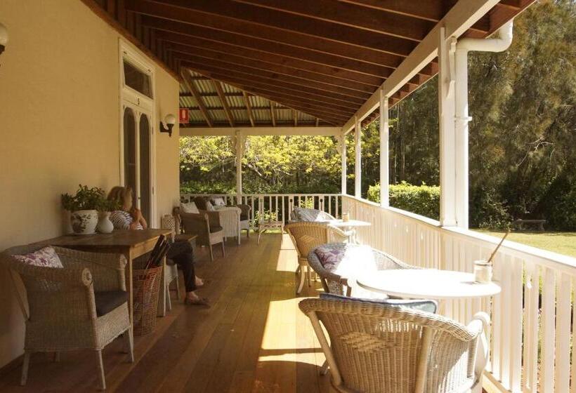 The Carriages Boutique Hotel and Vineyard