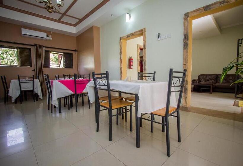 Askay Hotel Suites