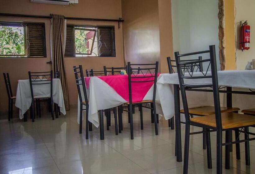 Askay Hotel Suites