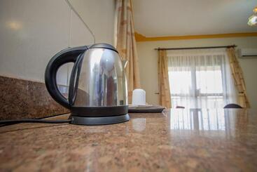 Askay Hotel Suites