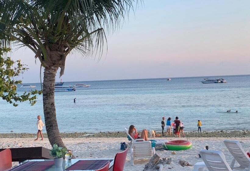 هتل Bella Vista Beach Resort Koh Lipe