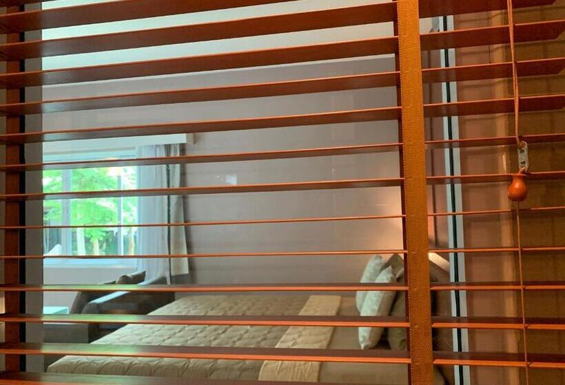 هتل Bella Vista Beach Resort Koh Lipe