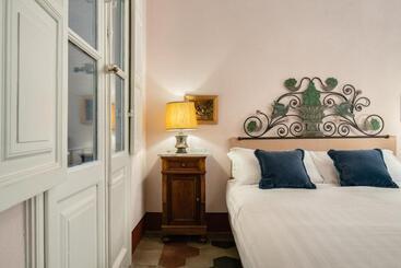 هتل Bellezza Suites