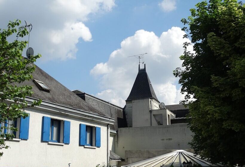 هتل Castel Fleuri