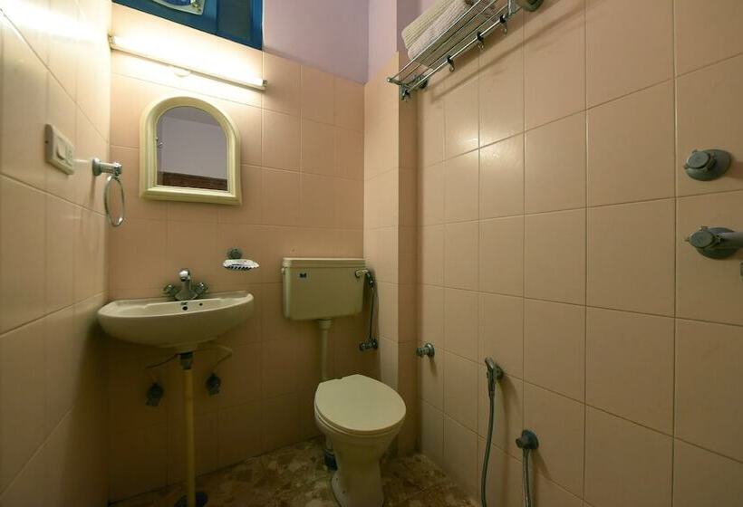 Fotos del hotel Collection O 2249  Blue Bird:  3