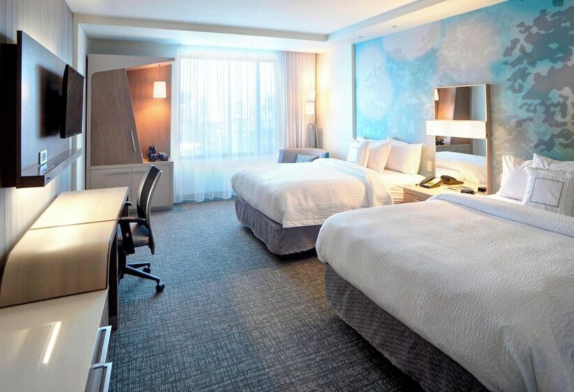 בית מלון כפרי Courtyard By Marriott Muncie At Horizon Convention Center
