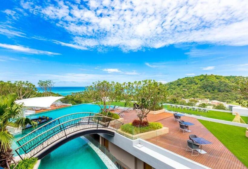 هتل Crest Resort & Pool Villas   Sha Extra Plus