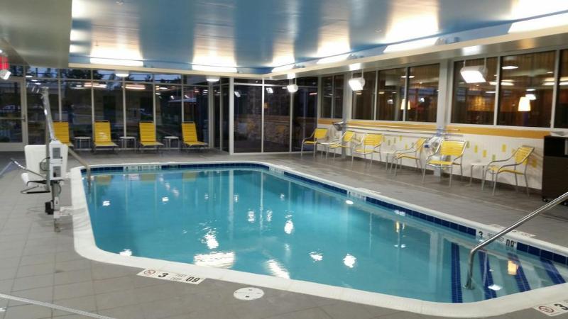 هتل Fairfield Inn & Suites By Marriott Plattsburgh