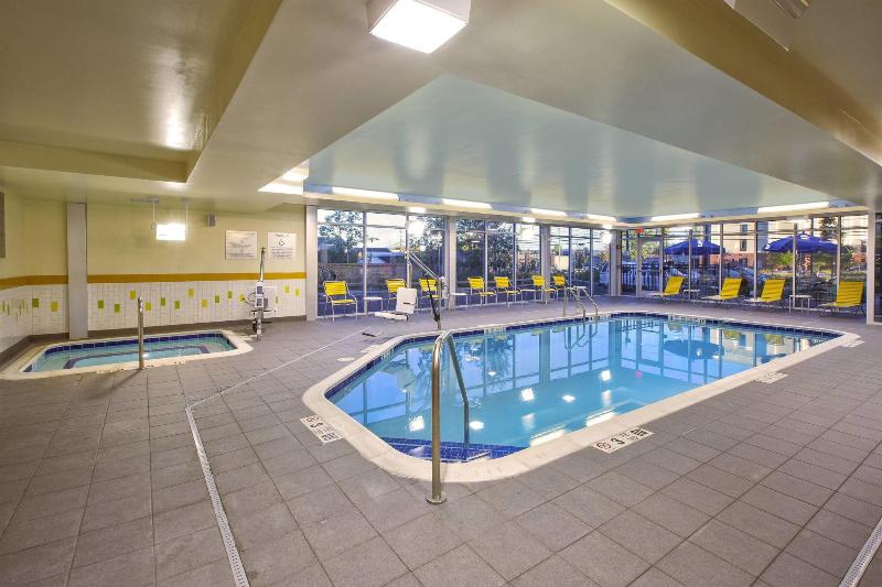 فندق Fairfield Inn & Suites By Marriott Plattsburgh