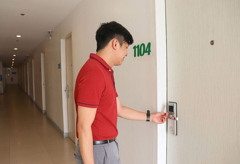 Go Hotels Manila Airport Road