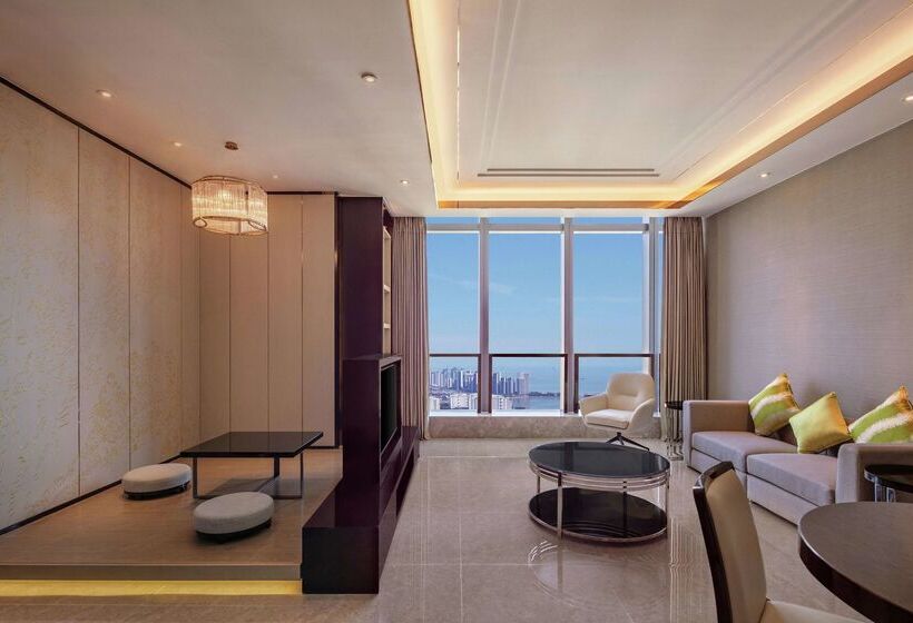 هتل Hilton Haikou