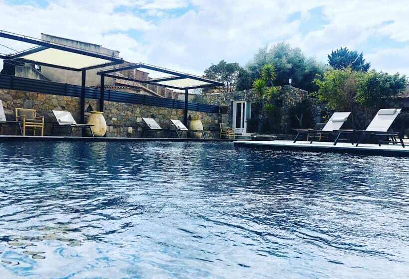 هتل Hôtel Casa Rossa & Spa