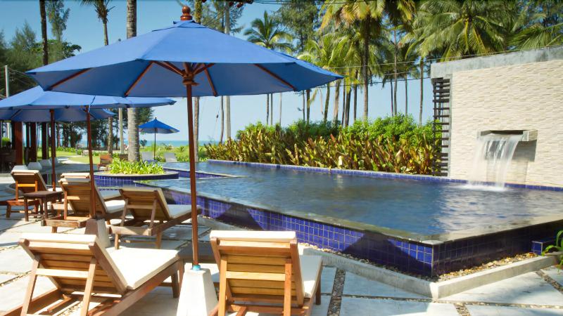 هتل Khaolak Blue Lagoon Resort  Sha Extra Plus