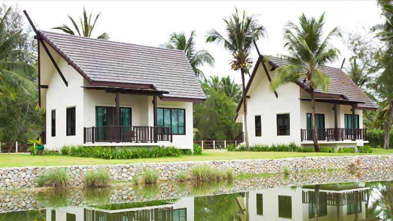 هتل Khaolak Blue Lagoon Resort  Sha Extra Plus