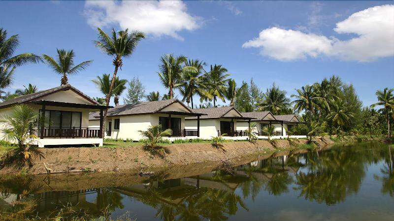 هتل Khaolak Blue Lagoon Resort  Sha Extra Plus