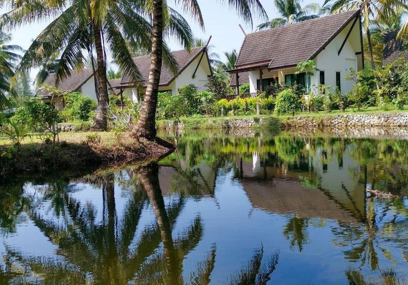 هتل Khaolak Blue Lagoon Resort  Sha Extra Plus