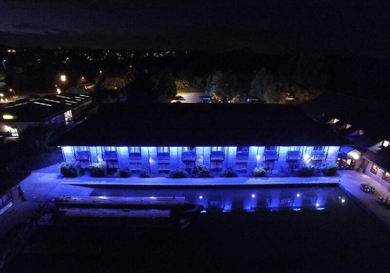 هتل Peartree Lodge Waterside