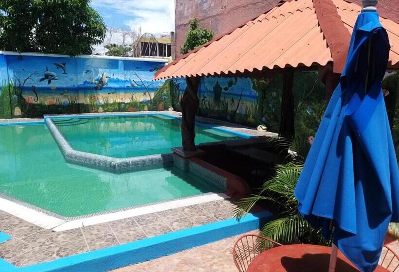 هتل Suites Tropicana Ixtapa