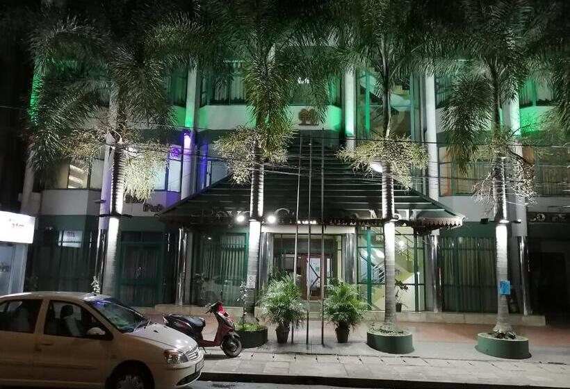 هتل The Royal Mall Kandy