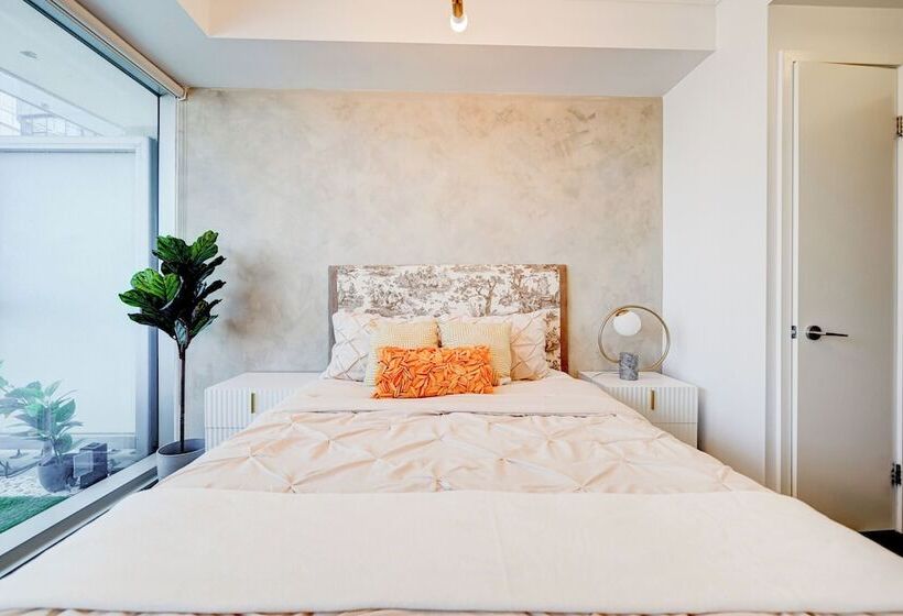 هتل Toronto Escape - Onyx Suite