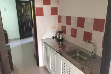 پانسیون Palada Guest House