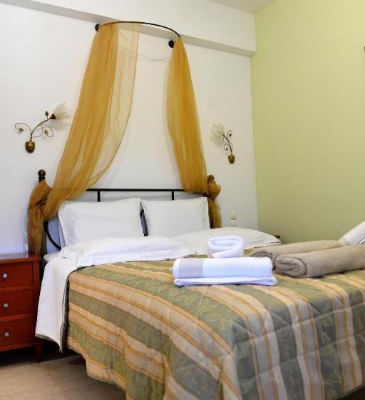 Skiathos Island Suites