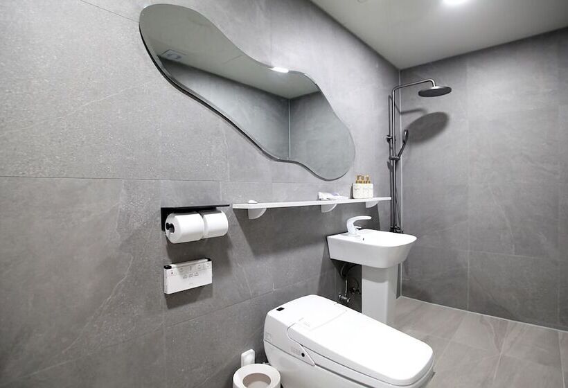 Baba Hotel Gimcheon