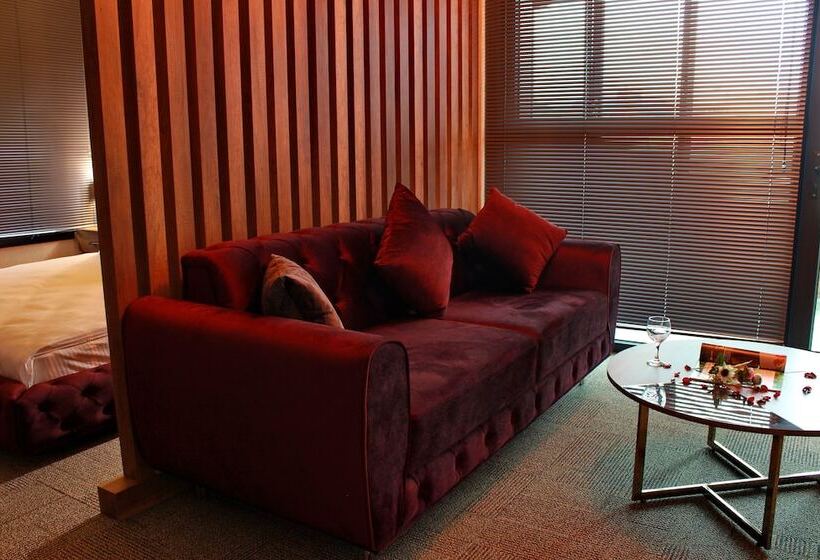 هاستل Mardiva Otel