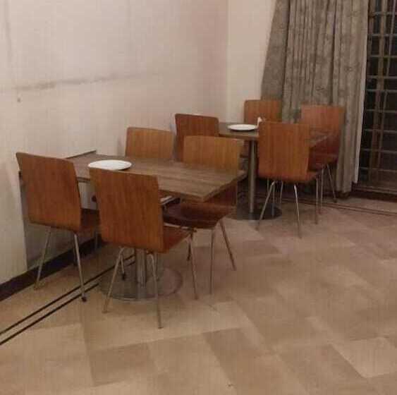هتل Gulberg Lodges Cavalry Lahore