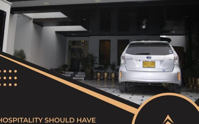 هتل Gulberg Lodges Cavalry Lahore