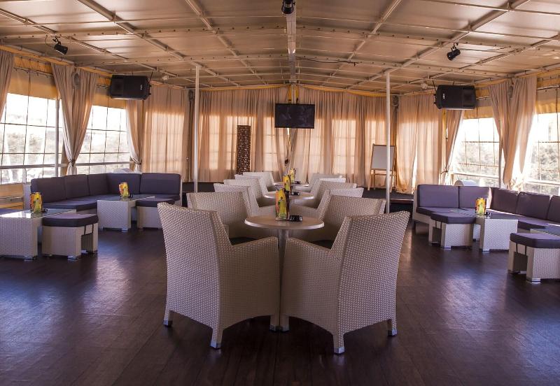 هاستل Botel Marina