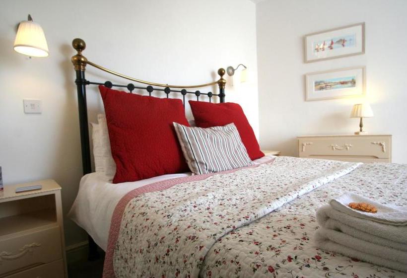 تختخواب و صبحانه Glencree House