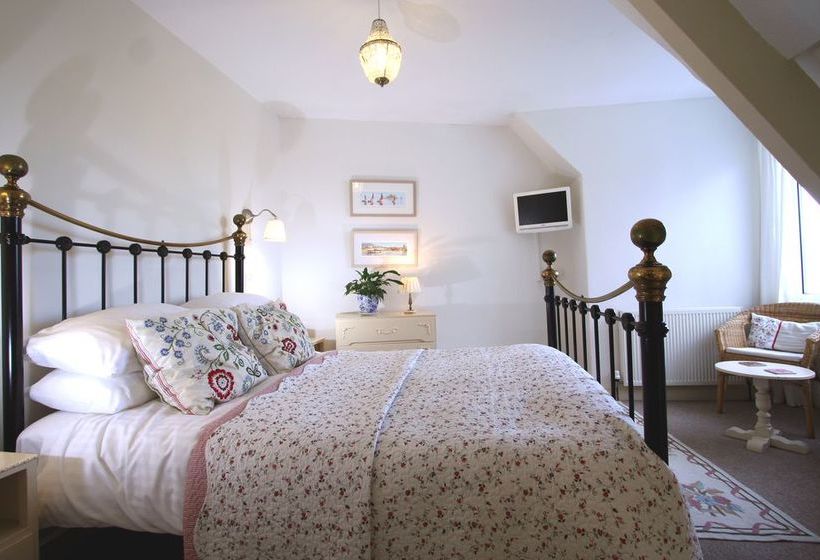 تختخواب و صبحانه Glencree House