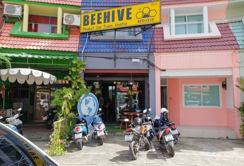 Beehive Phuket Oldtown Hostel