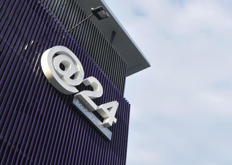 هتل At 24 Boutique